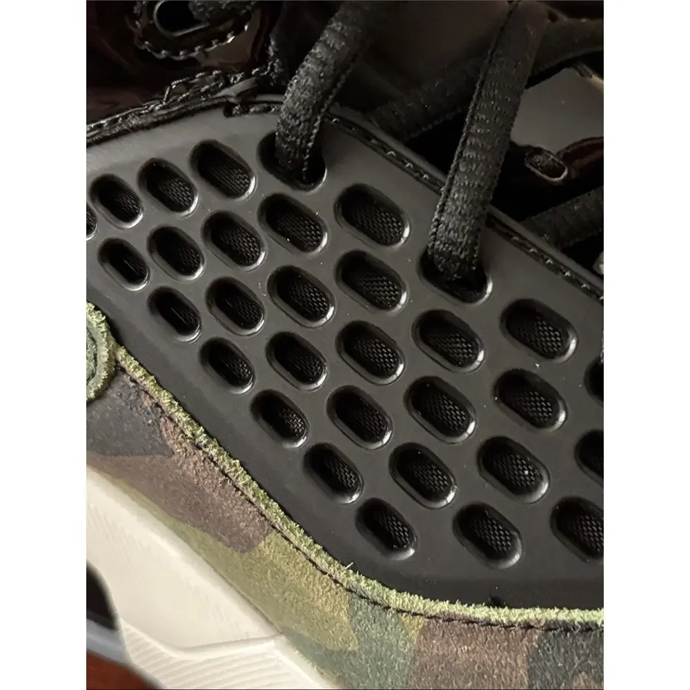 Jordan Men's Camo Maxin 200 in Multiple Sizes.